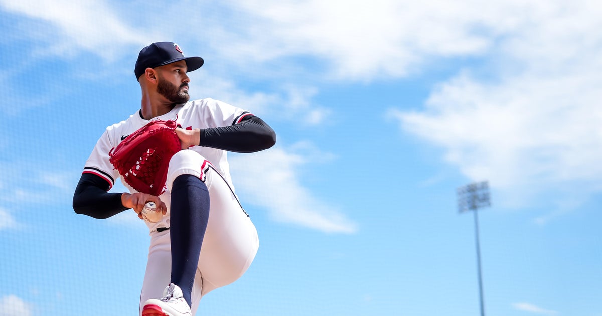 Minnesota Twins starter Pablo López ends bullpen session early over elbow soreness