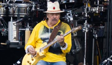 Arizona Diamondbacks to sign Carlos Santana