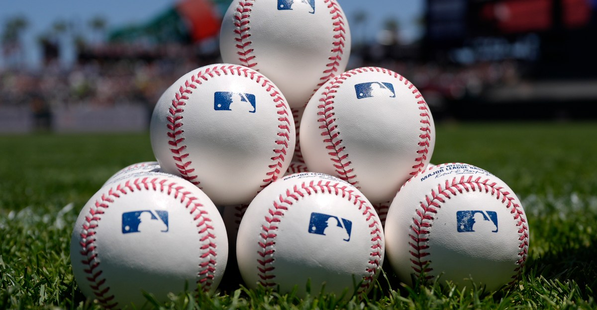 Who do Giants fans think would be to blame for another work stoppage?