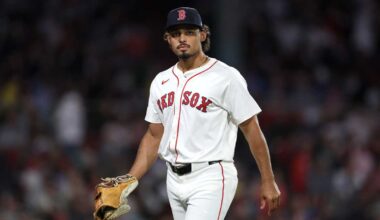 Red Sox trade Jordan Hicks to White Sox