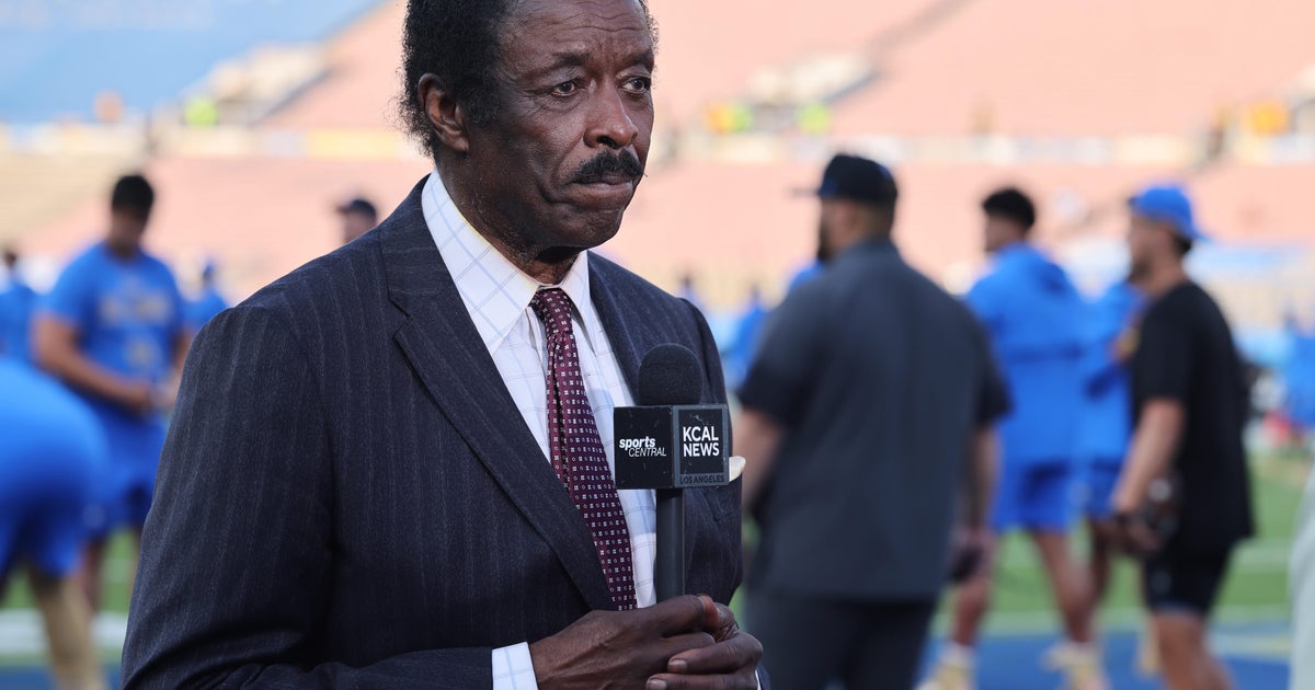 Jim Hill celebrates 50 years of Los Angeles sports coverage