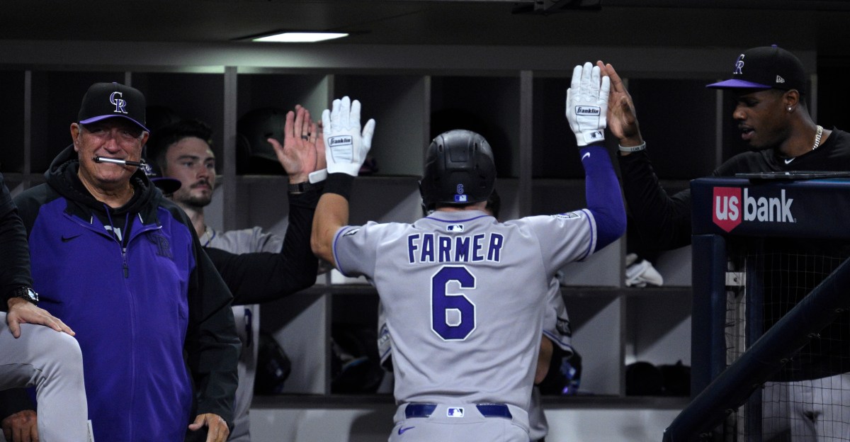 Atlanta Braves News: Kyle Farmer added as NRI, broadcast update, more