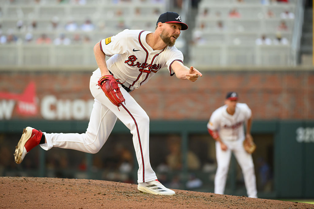 Chris Sale agrees to $27M one-year deal, sets Braves mark