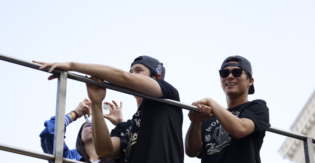 Dodgers & MLB history of going for 3 championships in a row