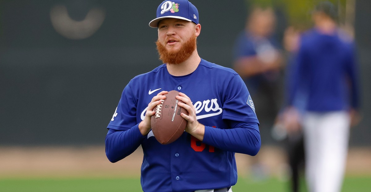 Dodgers news: Spring training travel roster at Padres