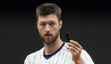 Cubs BCB After Dark: Should coaches call pitches?