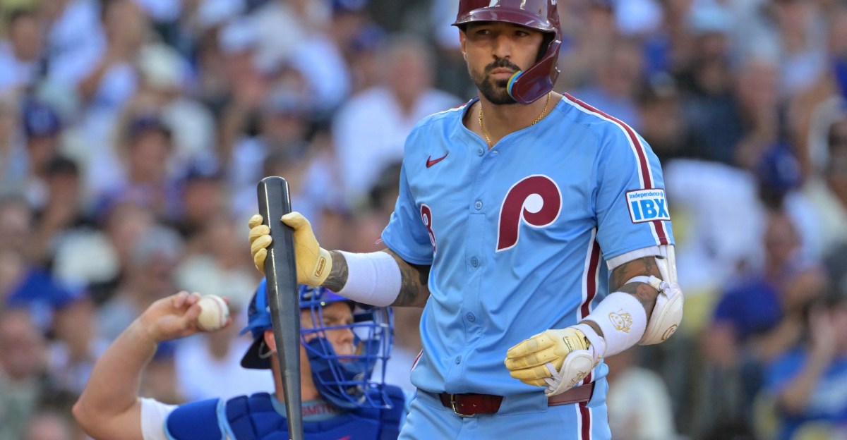 Should the Royals give Nick Castellanos opportunities to send a drive into deep left field?