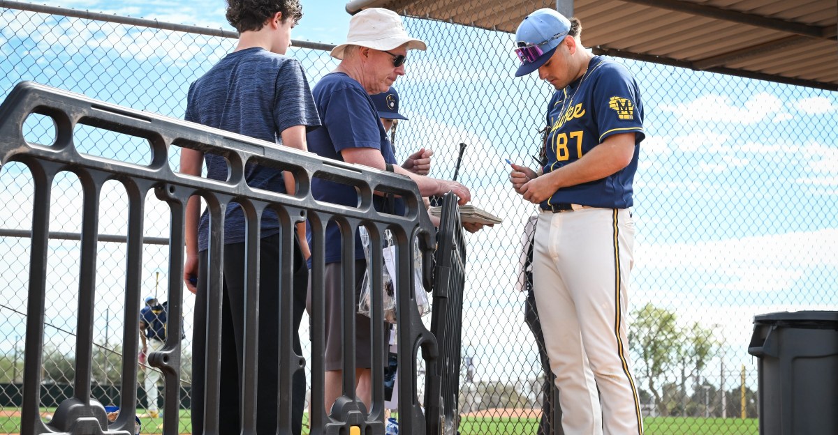 What are the best and worst traits of the Brewer fanbase?