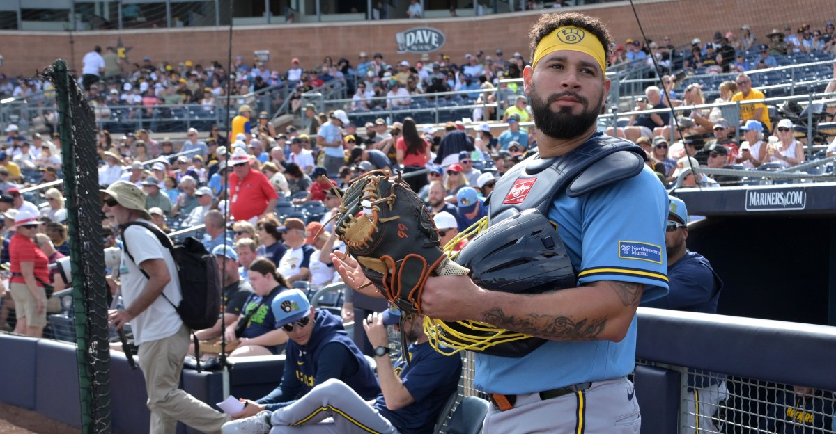 Late collapse costs Brewers first spring win; Ortiz shines