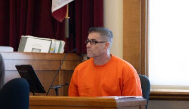 Convicted killer, former MLB pitcher testifies Monday for new trial