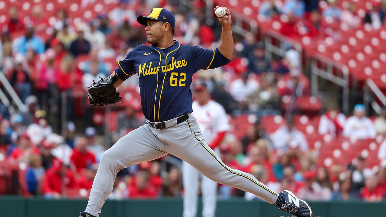 Milwaukee Brewers starting pitcher Jose Quintana throws during the first inning of a baseball game against the St. Louis Cardinals, Sunday, April 27, 2025, in St. Louis.