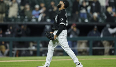 Dodgers Sign Keynan Middleton To Minor League Deal