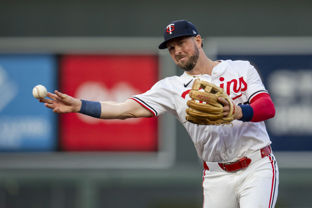 Braves Sign Kyle Farmer - MLB Trade Rumors