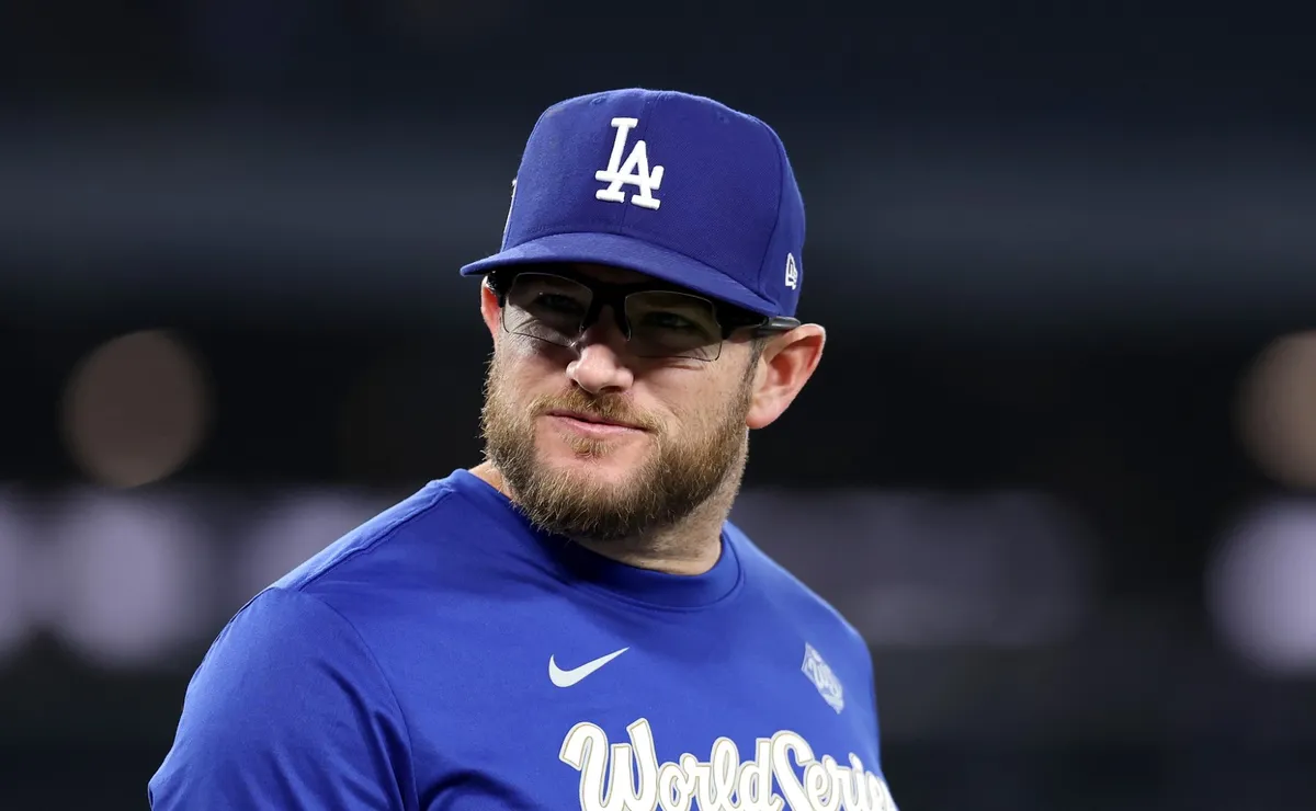 Max Muncy reveals why he didn’t chase a bigger offer and chose to stay with the Dodgers