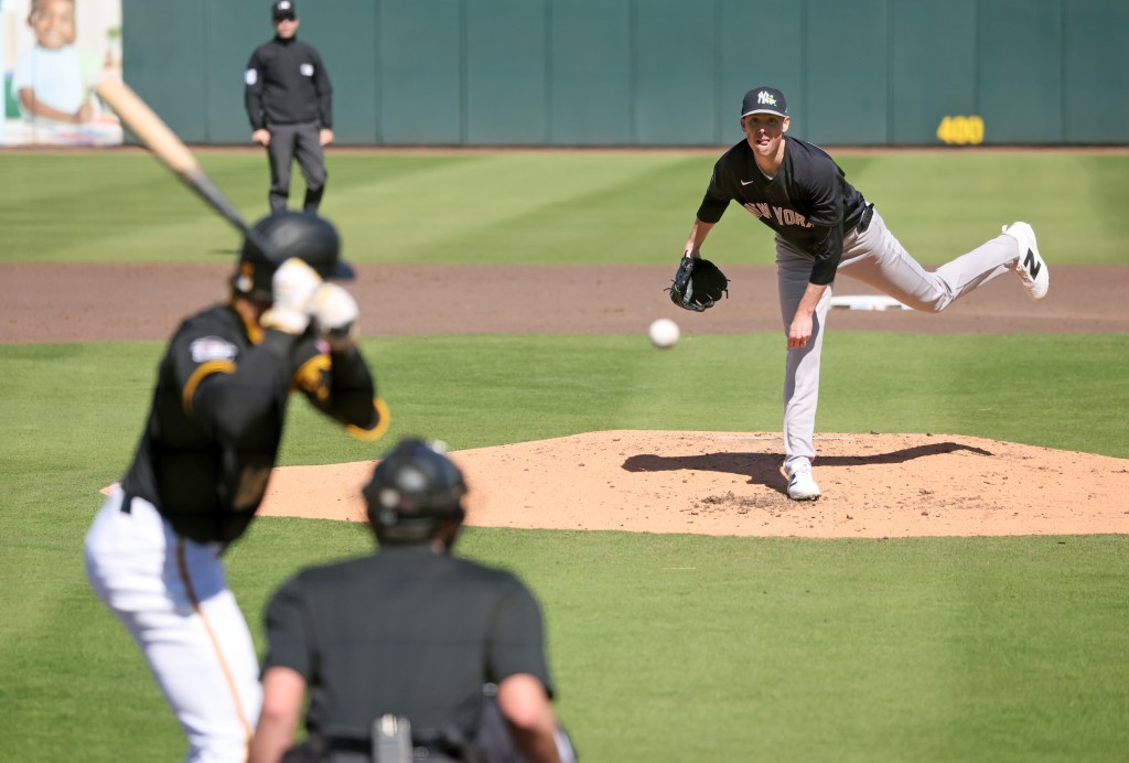 New York Yankees pitcher Ryan Yarbrough #33 throws a pitch against the Pittsburgh Pirates.