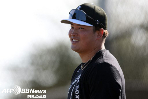 Murakami emphasized the advantages of bidet. 사진=ⓒAFPBBNews = News1