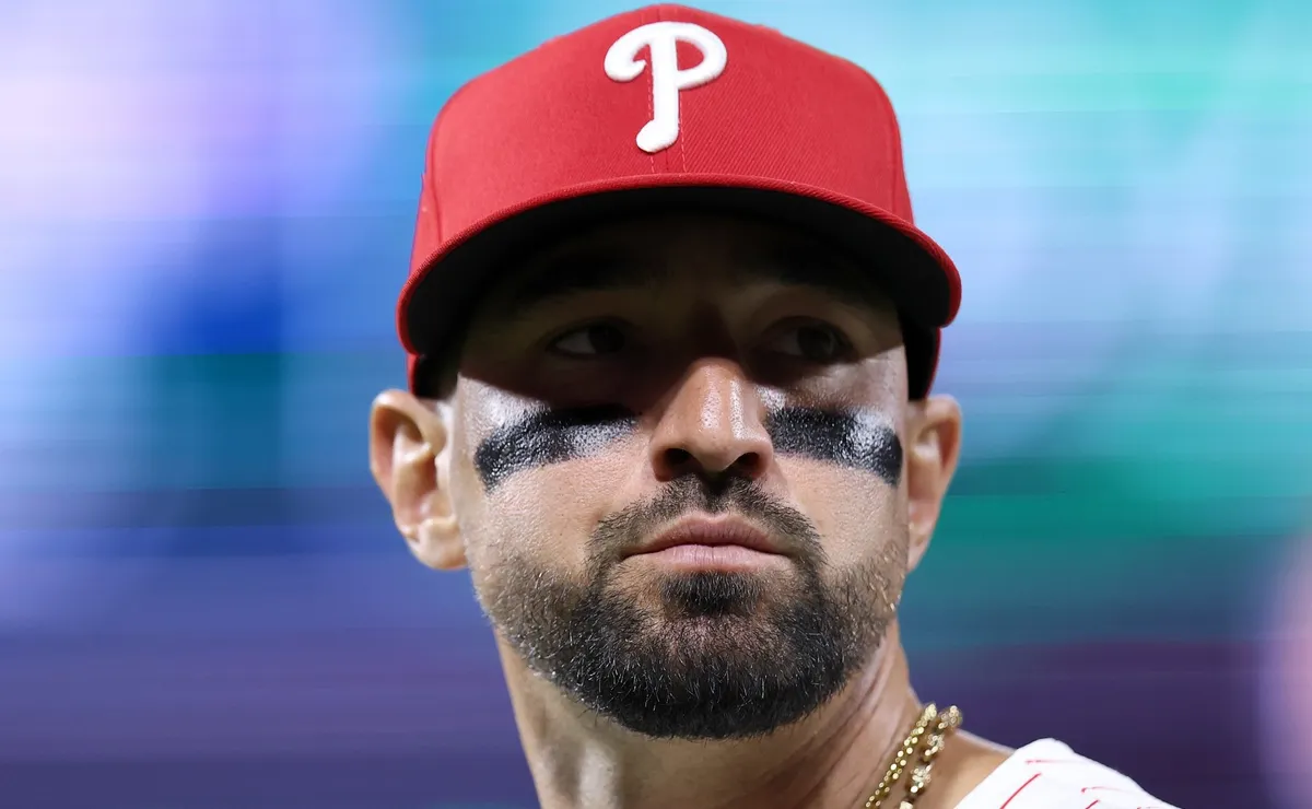 Nick Castellanos speaks candidly about Padres manager Craig Stammen ahead of the 2026 season