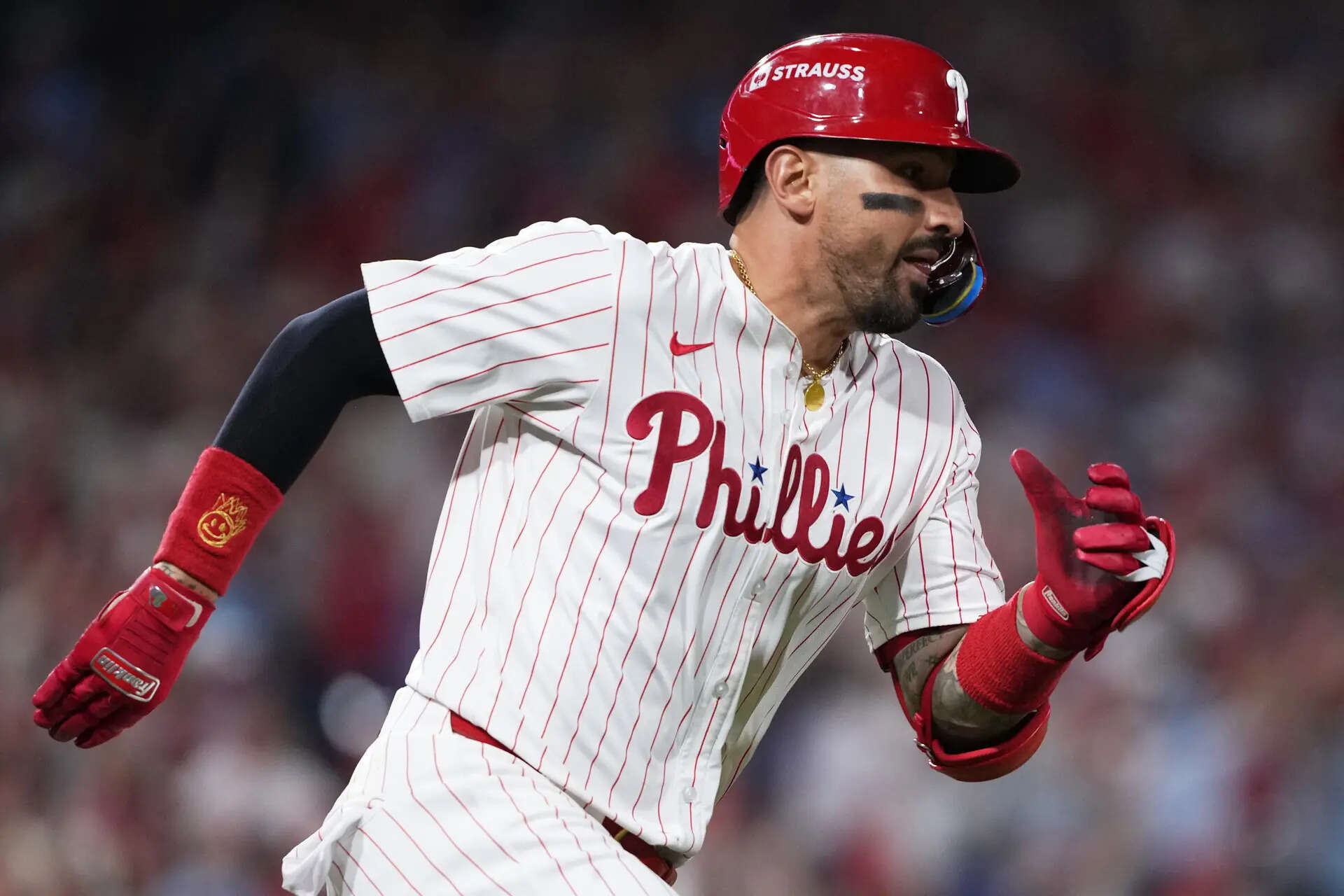 Philadelphia Phillies' Nick Castellanos runs after hitting a double to score Alec Bohm and J.T. Realmuto (Image via AP Photo) Padres sign ex-Phillies slugger Nick Castellanos, pitchers Canning and Márquez, AP source says