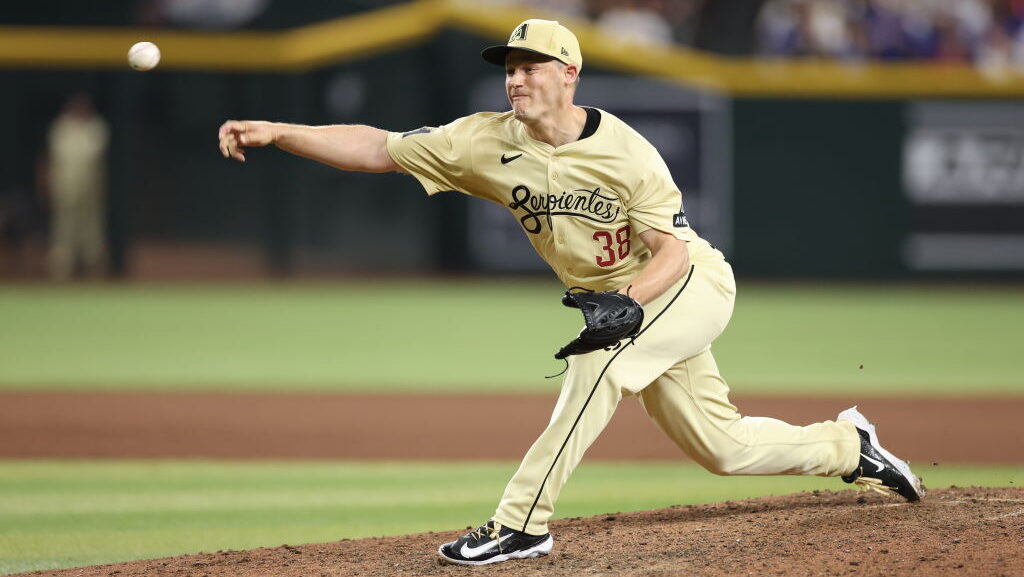 Diamondbacks' Paul Sewald...