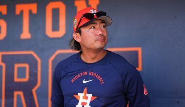 Astros' Tatsuya Imai hit by comebacker in spring debut