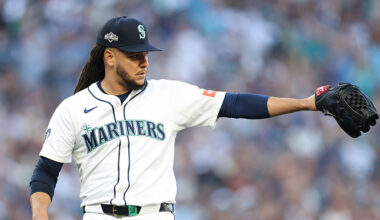 Seattle Mariners Luis Castillo...