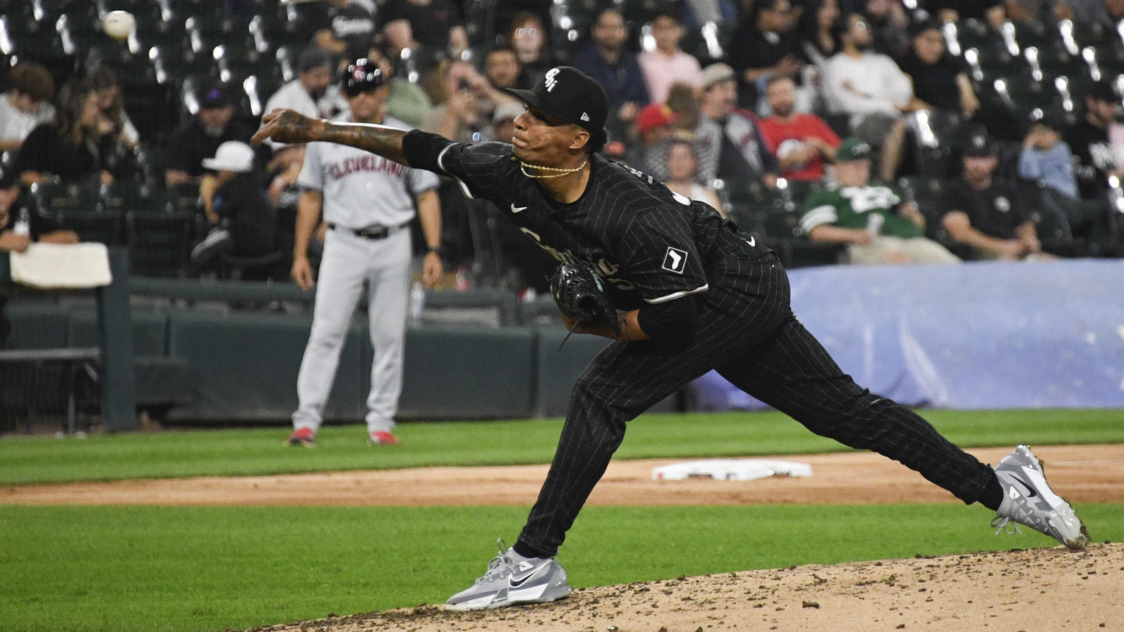 White Sox Outright Jairo Iriarte, Drew Romo
