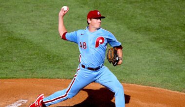 Spencer Howard, Yomiuri Giants Agree to Contract - MLB News