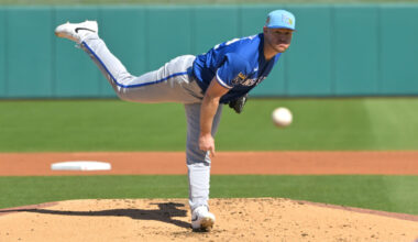 Royals' Stephen Kolek Diagnosed With Oblique Strain