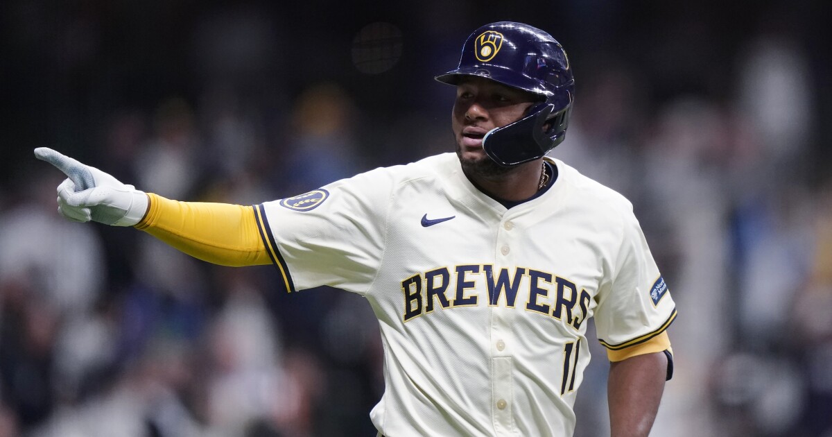 Several Brewers players remain stranded in Venezuela amid political turmoil