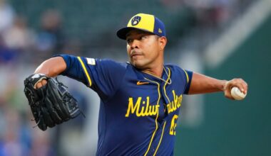 Left-hander José Quintana finalizes $6 million, 1-year deal with CO Rockies