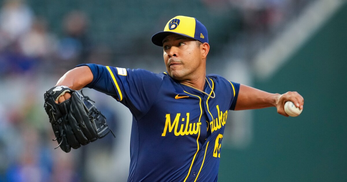 Left-hander José Quintana finalizes $6 million, 1-year deal with CO Rockies