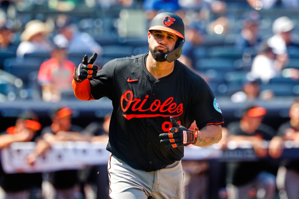 Brewers, catcher Gary Sánchez finalize $1.75 million, 1-year deal with mutual option for 2027