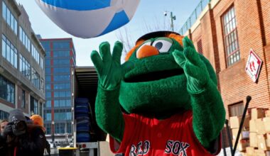 Glimmers of hope in an otherwise inauspicious Red Sox Truck Day