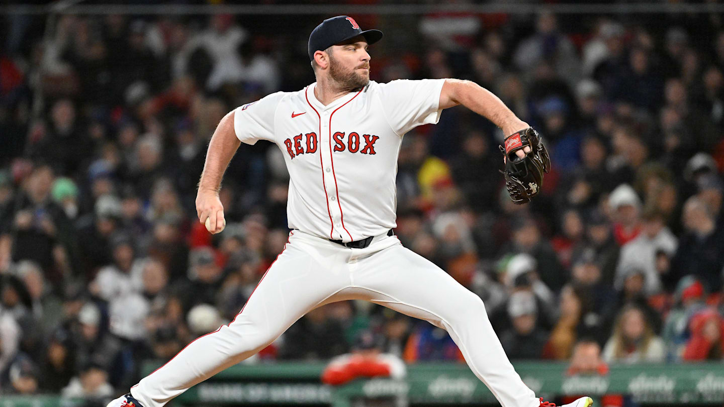 May 21, 2025; Boston, Massachusetts, USA; Boston Red Sox relief pitcher Liam Hendriks (31) pitches against the New York Mets during the sixth inning at Fenway Park. Mandatory Credit: Eric Canha-Imagn Images