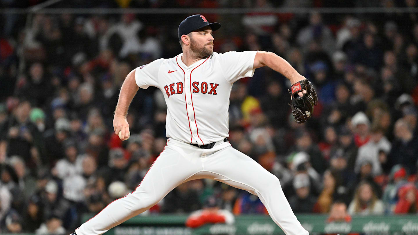 May 21, 2025; Boston, Massachusetts, USA; Boston Red Sox relief pitcher Liam Hendriks (31) pitches against the New York Mets during the sixth inning at Fenway Park. Mandatory Credit: Eric Canha-Imagn Images