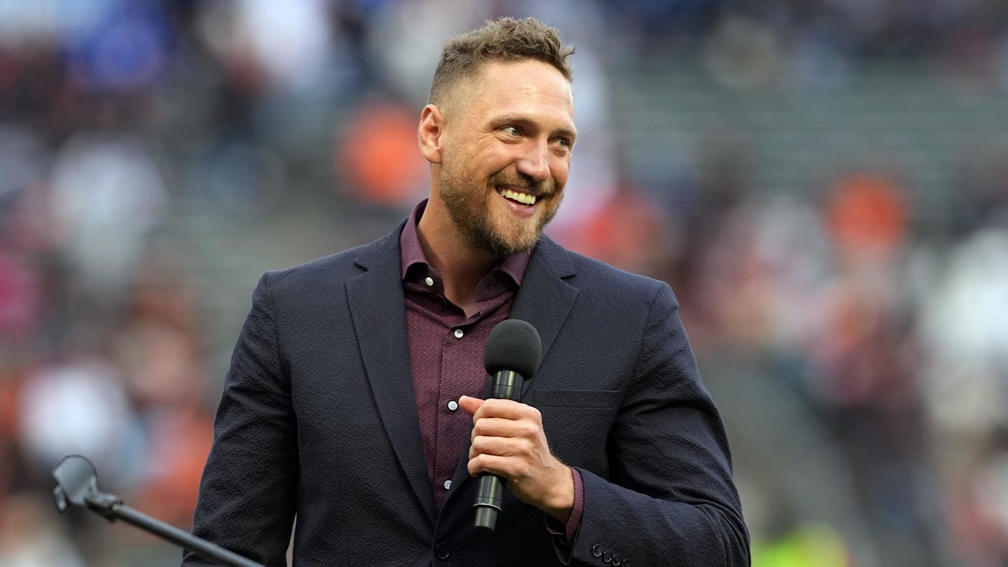 Sep 17, 2022; San Francisco, California, USA; San Francisco Giants former outfielder Hunter Pence speaks during the wall of fame ceremony before the game against the Los Angeles Dodgers at Oracle Park. Mandatory Credit: Darren Yamashita-Imagn Images