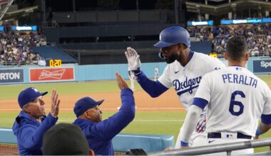Dave Roberts Wants Former Dodgers Outfielder to Remain Part of Baseball