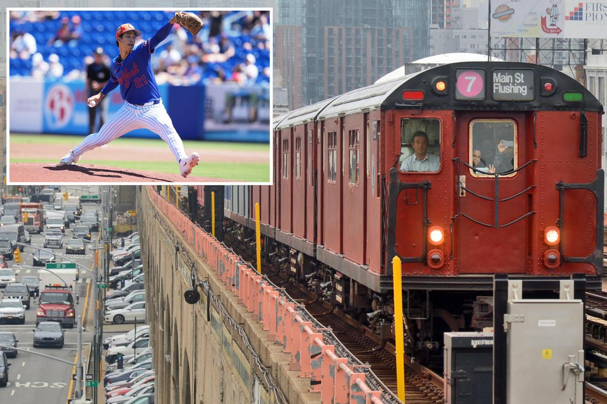 Vintage train to ferry Mets fans to Citi Field home opener