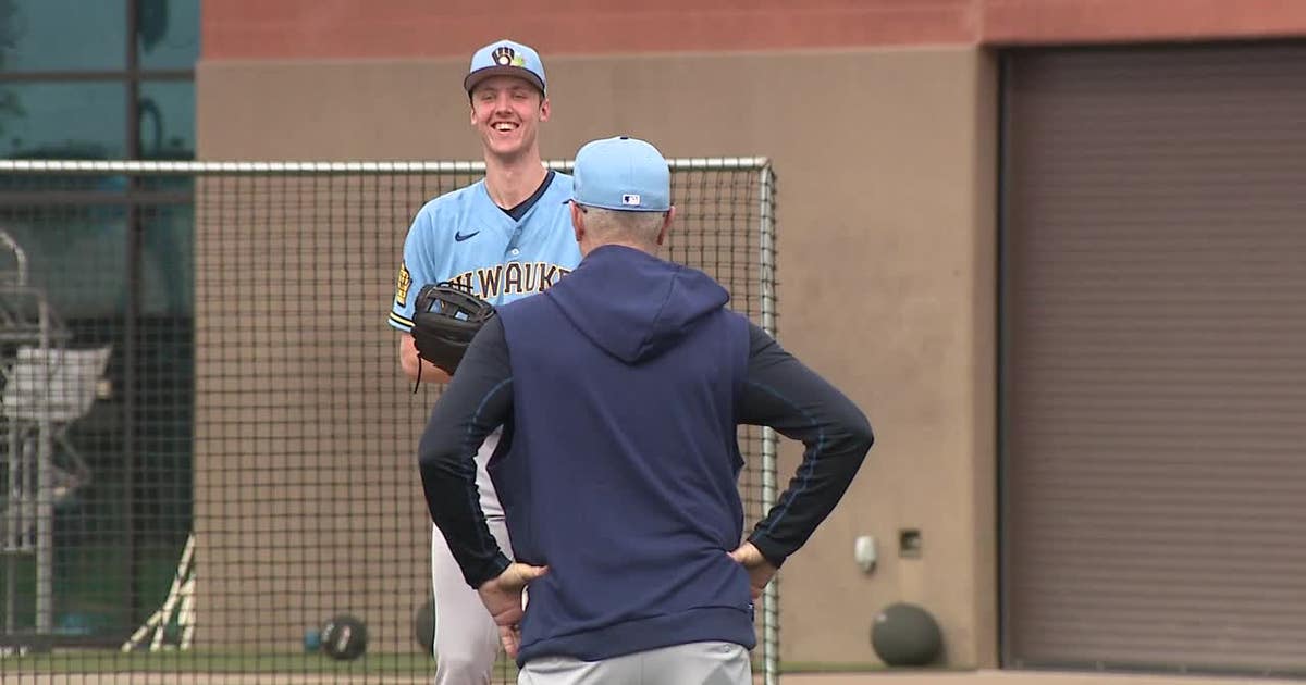 Brewers spring training; players find ways to unwind in Phoenix