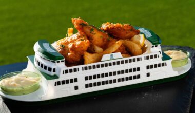 Seattle Mariners announce new menu items at T-Mobile Park