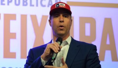 Former Yankee Mark Teixeira says baseball prepared him for career in politics