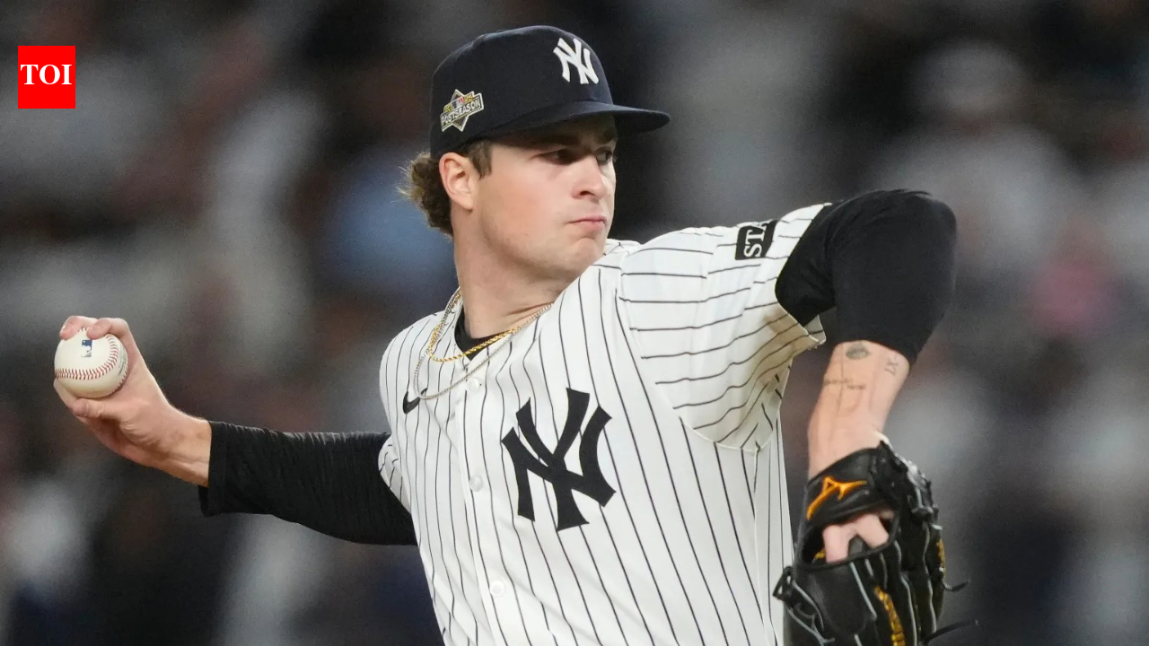 New York Yankees pitcher Cam Schlittler forced to call security after terrifying discovery waiting inside his locker at Spring Training | MLB News