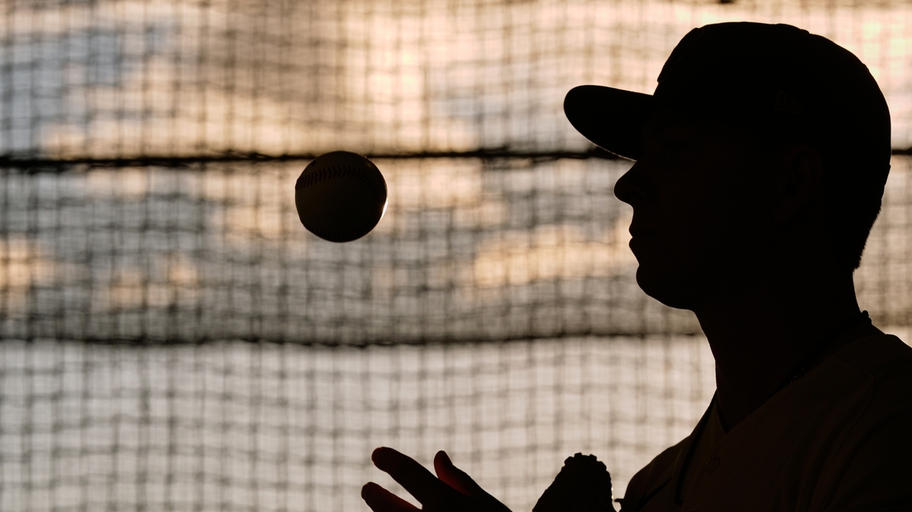Brewers left-hander Kyle Harrison leaves game with blister on his finger
