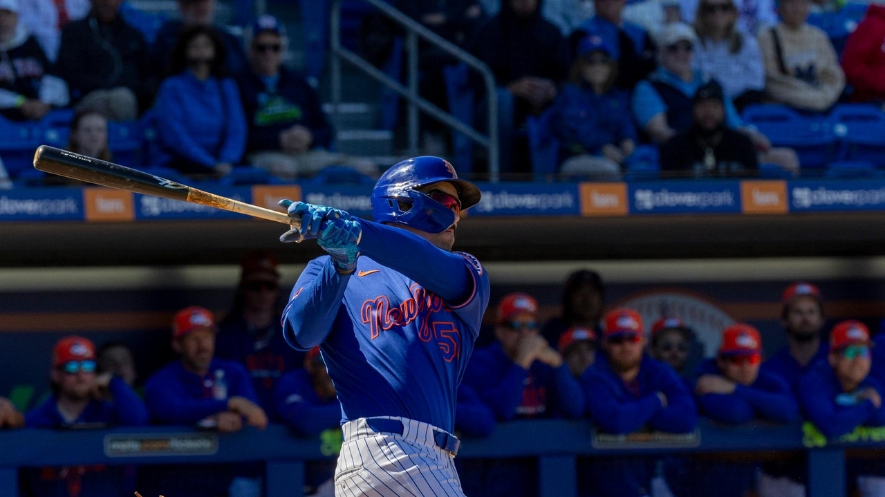 Mike Tauchman's knee injury could open door in rightfield for Carson Benge