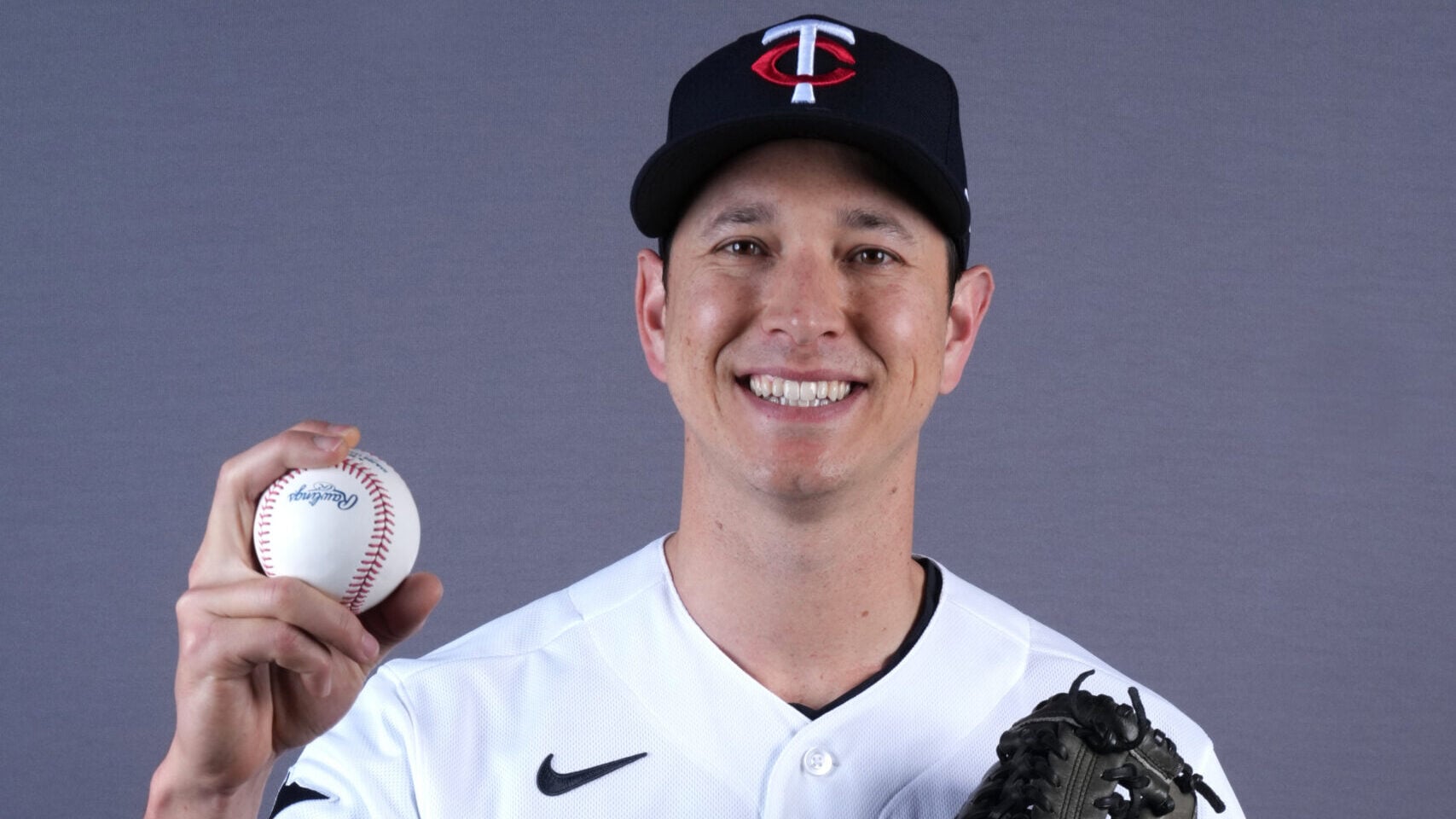 Minnesota Twins Reliever Opts Out of Contract