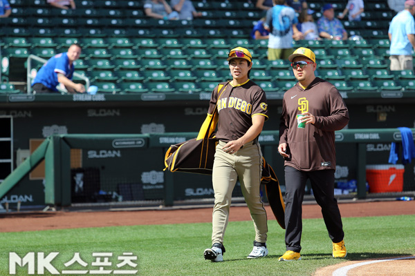 Song Sung-moon played his first game since recovering from the injury. Photo = MK Sports DB