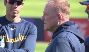 Brewers' Pat Murphy’s leadership style resonates throughout clubhouse