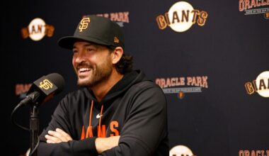 Giants manager Tony Vitello makes debut at last in jump from college ranks to big leagues