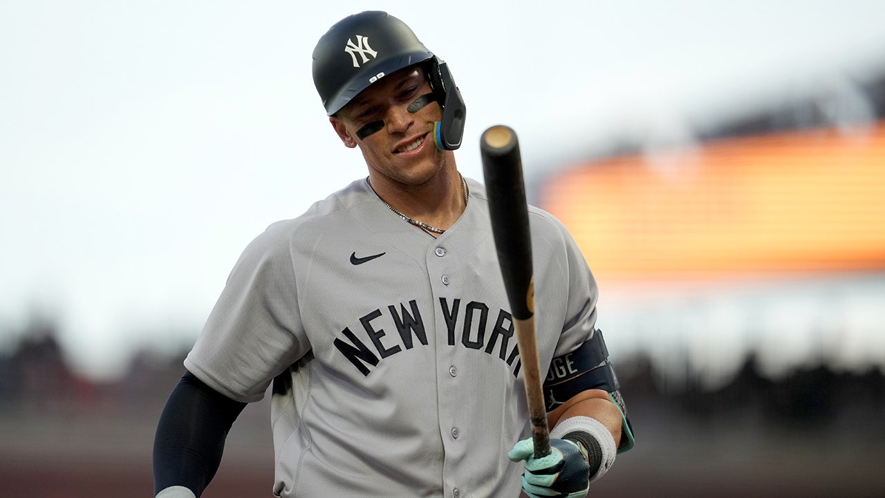 Aaron Judge strikes out four times in Yankees' win over SF Giants