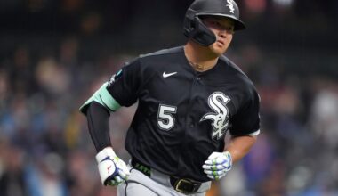Murakami caps his MLB debut with a homer in White Sox's 14-2 loss to Brewers